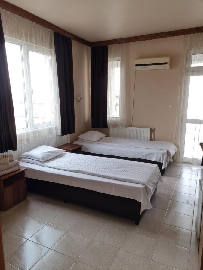 Family Hotel Zhelkovi - Olympia Kharmanli エクステリア 写真