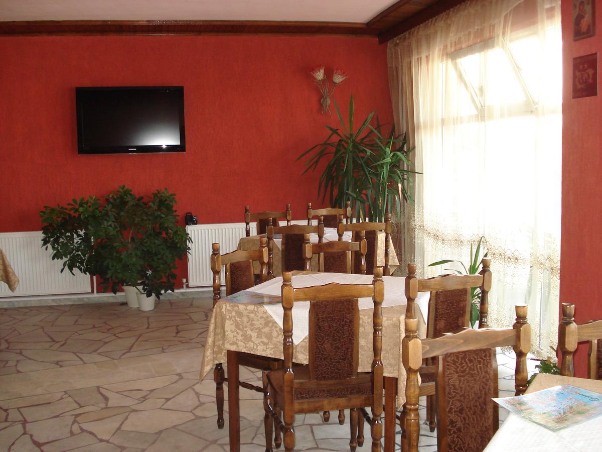 Family Hotel Zhelkovi - Olympia Kharmanli エクステリア 写真